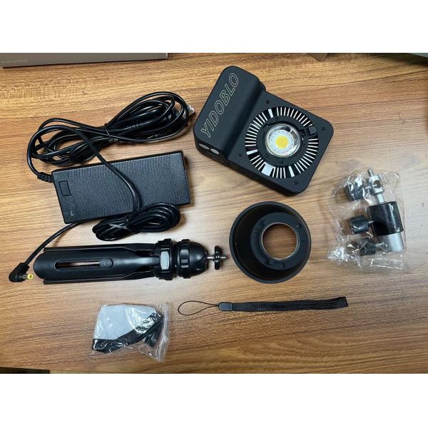 100w RGB color light pocket light with adjustable color temperature suitable for outdoor photography fill light