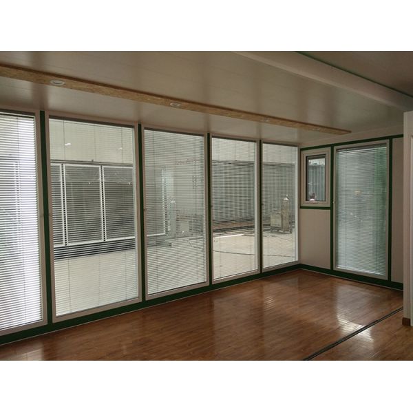 Black Shell Composite Floor Expandable Shipping Container House