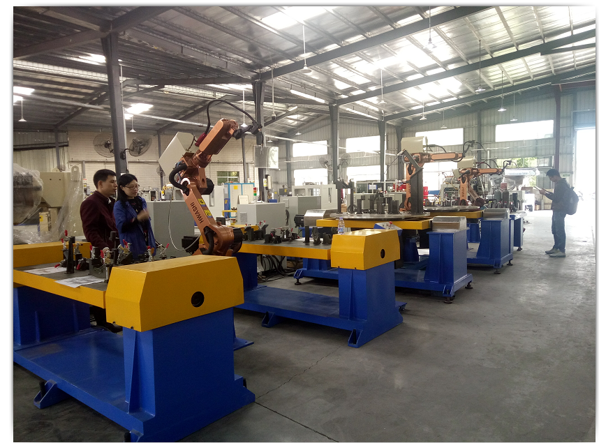 Motor Cycle Frame Automatic Welding Robot , Metal Frame Industrial Robot MIG Welding Machine