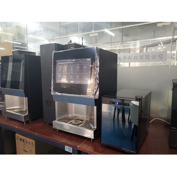 2000W Automatic Espresso Fresh Coffee Vending Machine 4G WIFI Internet
