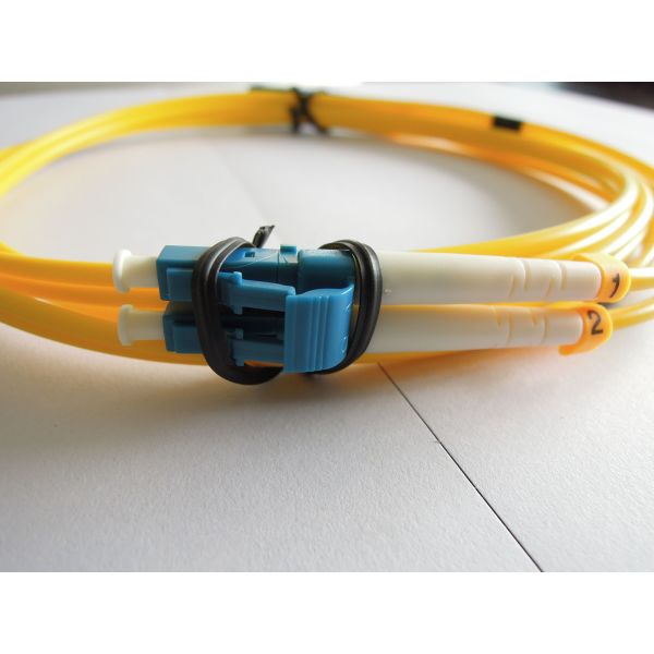 Simplex, Duplex 3.0mm, 2.0mm, 0.9mm Custom Fiber Optic Patch Cord LC-E2000 Duplex