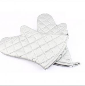 Quality Waterproof Protective Silver Oven Mitts Hook Design For Indoor Outdoor for sale