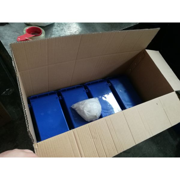 235 * 148 * 124mm Plastic Bin Boxes , Plastic Warehouse Storage Bins Shelving