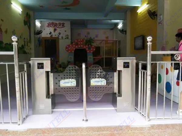 Store Swing Barrier Gate 600mm Width Flap Access Control Speed Gate Turnstile