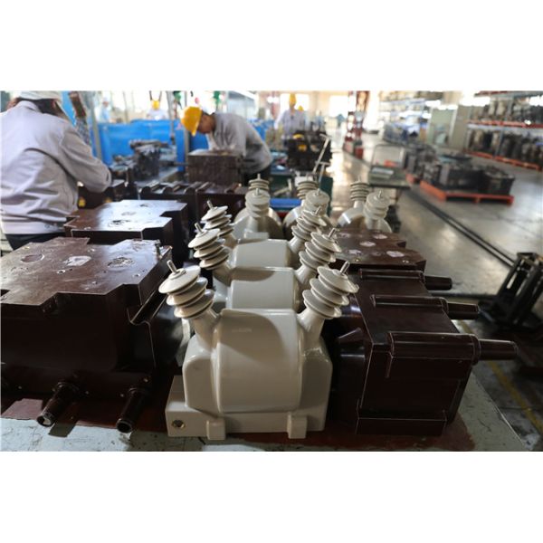 Epoxy Resin Casting MV Current Transformer 12kv Indoor Single Phrase