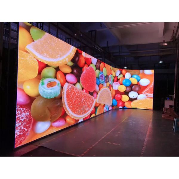 Indoor Curved Circular TV Studio P2.5 Flexible LED Screen