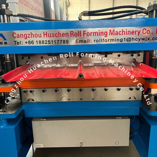 Pressing section and cutter for roll forming machine
