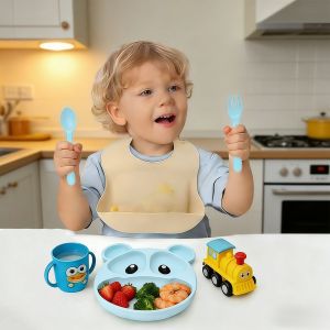 Quality Cartoon Pattern Silicone Kids Dining Plate Set Multi Compartment Fork Spoon Non Toxic Heat Resistant Dishwasher Safe for sale