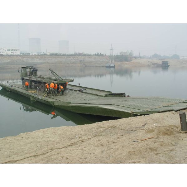 Power pontoon bridge\Power floating bridge