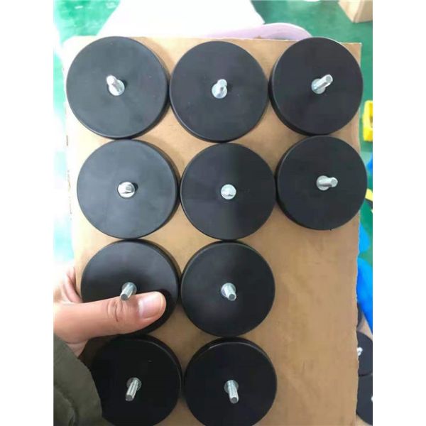 External Thread Rubber Coated Magnet for Mounting High Temperature LED Light Spotlights