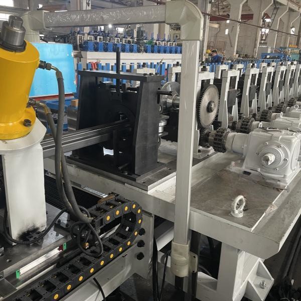 Semi Automatic Storage Rack Roll Forming Machine 7.5kw With Cr12Mov Cutting Blade