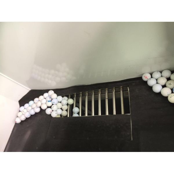 Self Service Automatic Golf Course Equipment Golf Ball Dispenser