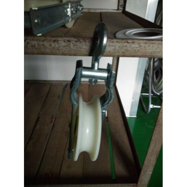 Single Sheave Cable Pulling Pulley With Hook For Stringing Cable Conductor