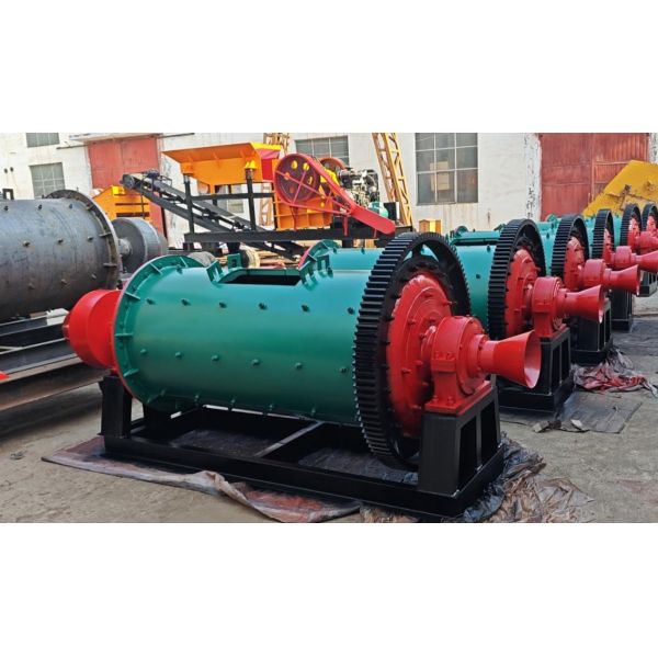 Low Consumption Mining Powder Grinding Machine Dry / Wet Type Limestone Gold Ore Ball Mill