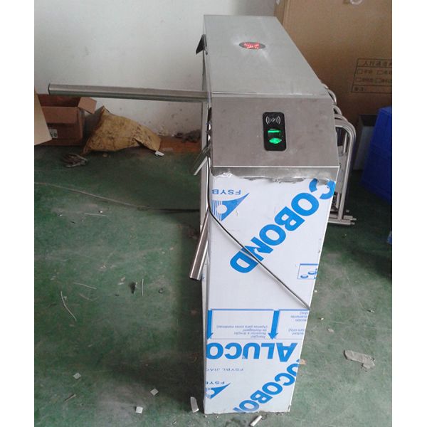 Automatically Tripod Turnstile Gate , Rotary drop arm barrier Fingerprint Recognition Controlled