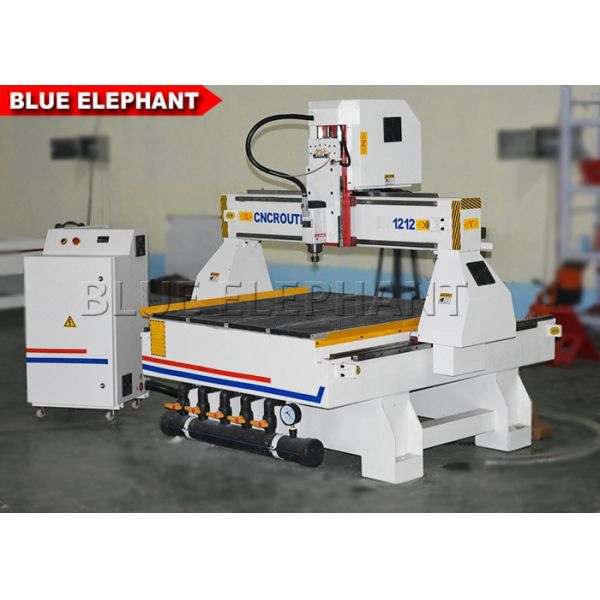 Hand Controller Computerized Wood Carving Machine , High Standard Wood Engraving Equipment