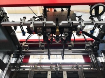 Full Automatic Die Cutting Machine Running Speed 8500 For Paper Packaging