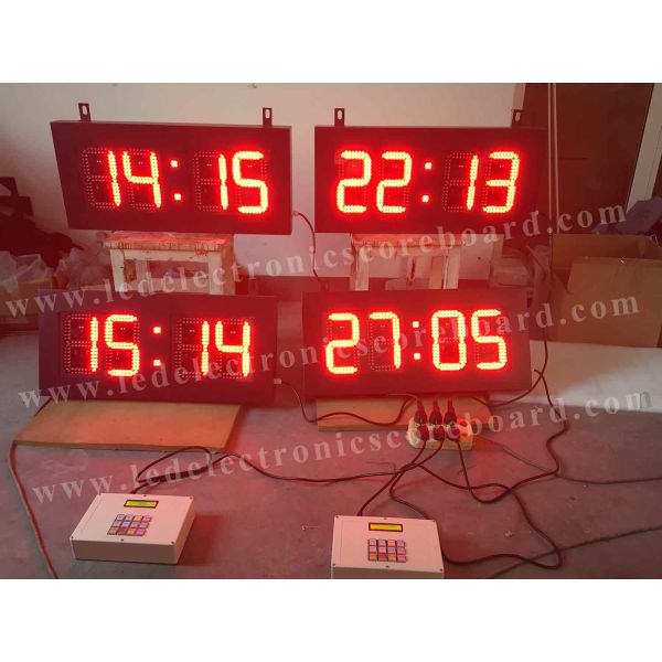 4 Digits Industrial Digital Clock , Wall Mounted Digital Clock With Hanging Brackets