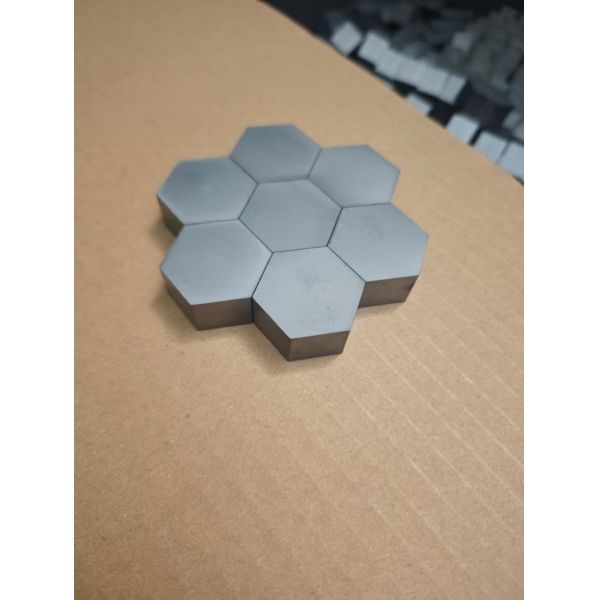 Durable Ceramic Ballistic Plates Offering Reliable Bulletproof Defense