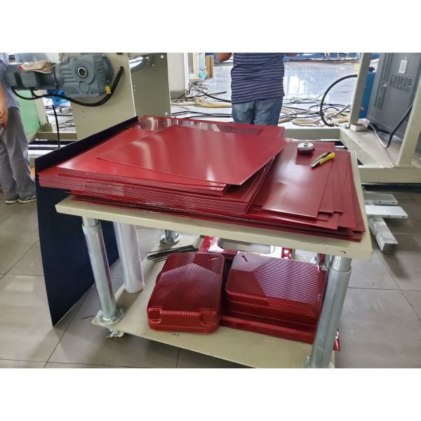 Trolley Case Sheet Extrusion Machine , PC ABS Luggage Sheet Extrusion Machine