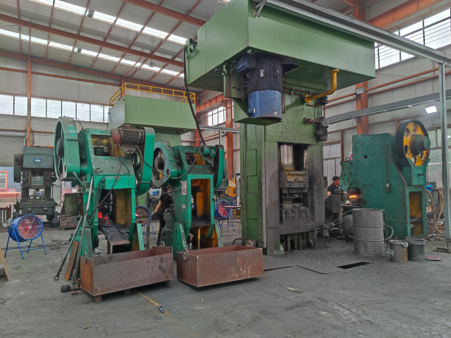 Customized Forging Parts with Precision Casting CNC Machining Services within Drawing