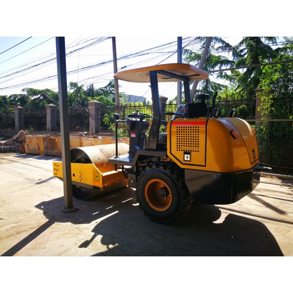 Single Drum Vibratory YZD3.5 Rollers for Sale