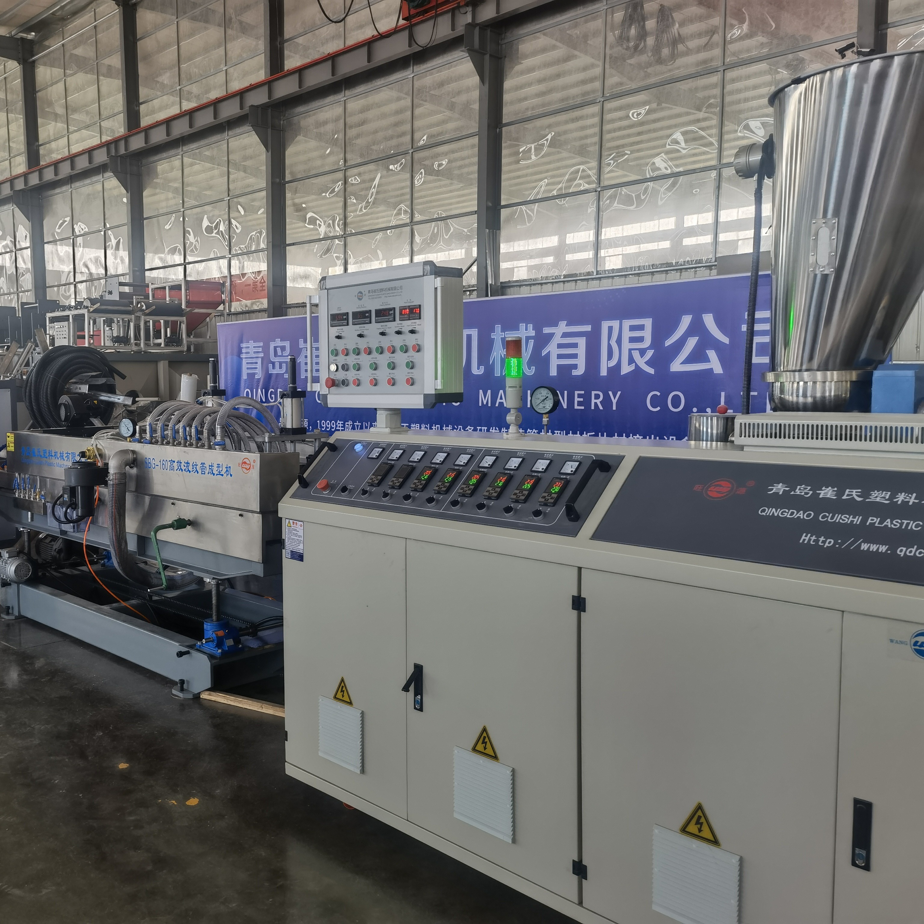 Automatic PE Prestressed Spiral Pipe Making Machine HDPE Large Diameter Winding Pipe Extrusion Line