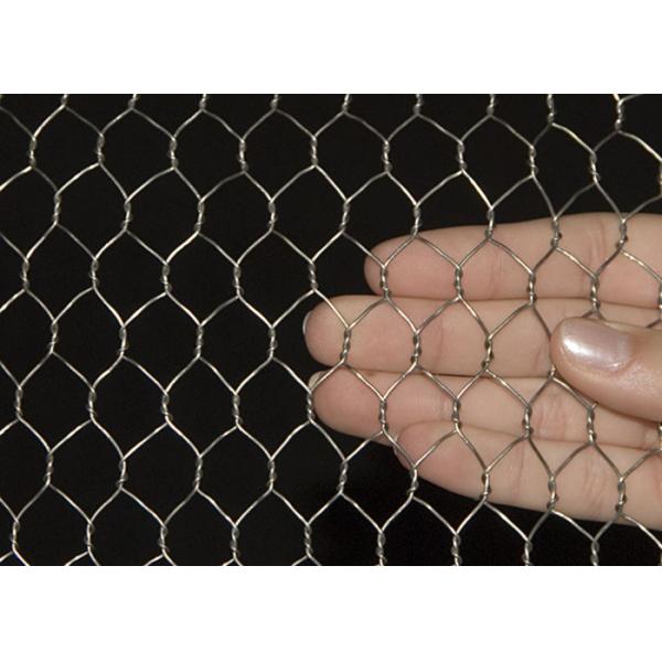 3 / 4 '' Hole Galvanized Wire Hexagonal Wire Mesh , 0 . 5 MM Poultry Mesh Netting