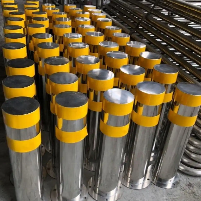 Stainless Steel Electric Retractable Automatic Bollard Outdoor Automatic Lifting Column Remote Control Safety Parking Security