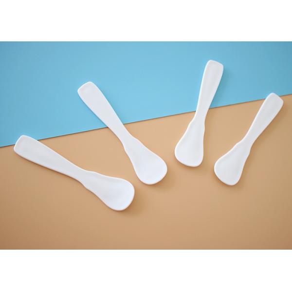 Plastic 75.9mm Massage Spatula Makeup Spoons