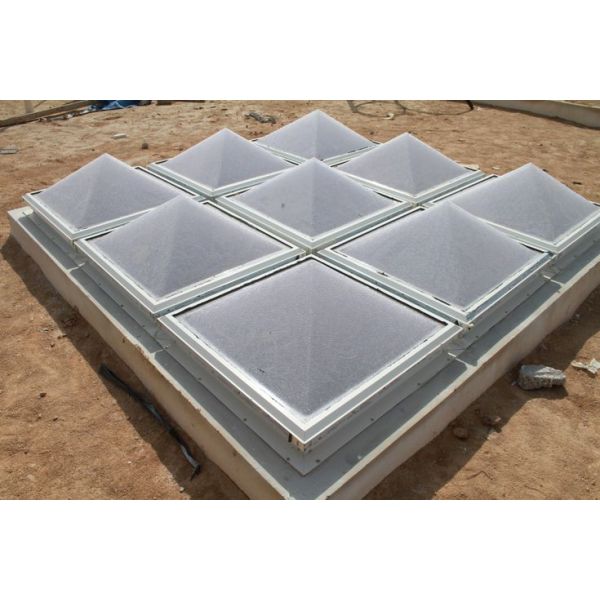 Customized Transparent Polycarbonate Pyramic Skylight Dome, Easy to Install & Transport, Custom Sizes Available, Long Lasting Roof Light Cover