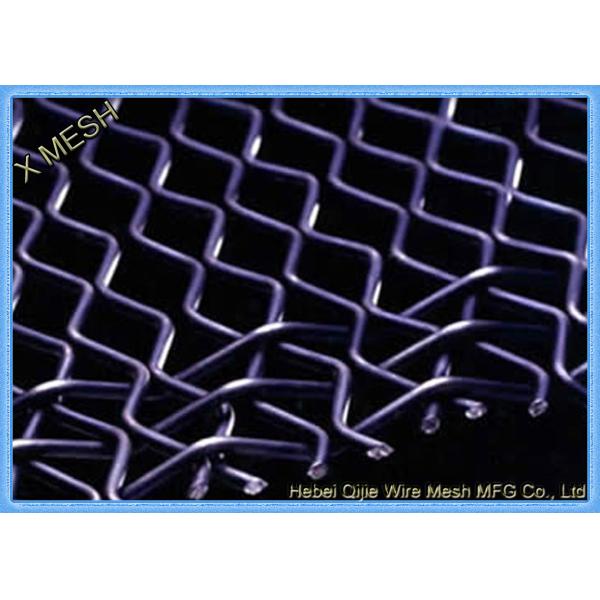 A piece of D type self cleaning screen mesh.