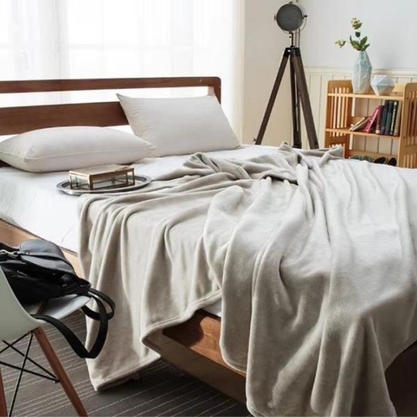 Thin 100% Polyester Fleece Blanket Anti Pilling Textile With Printing Pattern