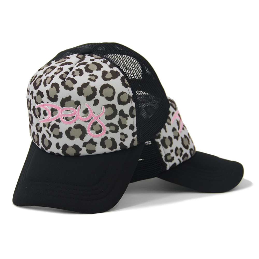 Curved Brim Foam Mesh 5 Panel Trucker Cap Embroidery Leopard Print Pattern Gorras