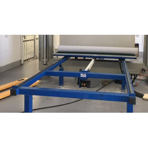 Horizontal 4kw 380V Oscillating Blade Cutting Machine For Sponge