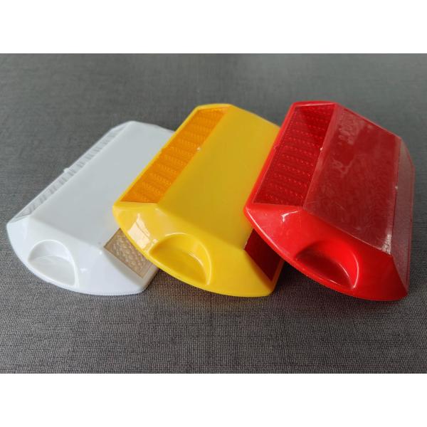 Heavy Load Resistant Road Stud With Compact Size Constructed From ABS And PMMA Materials Ideal For Highway Street Safety
