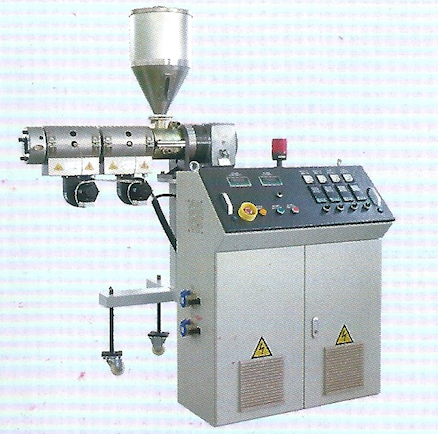 Co Extruder Plastic Pipe Production Line Single Screw Customized Design Profile Coating