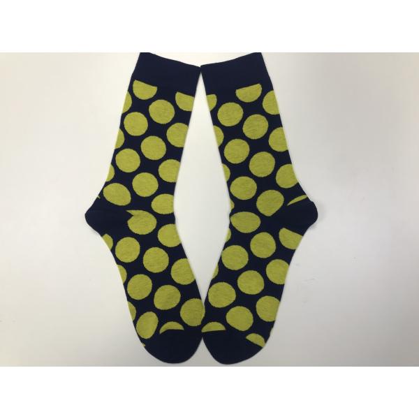 Men's Warm Long Socks with Print Pattern Handlinking Sewing Method