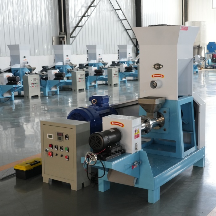 Small Floating Fish Feed Mill Pellet Extruder Machine With Diesel Engine