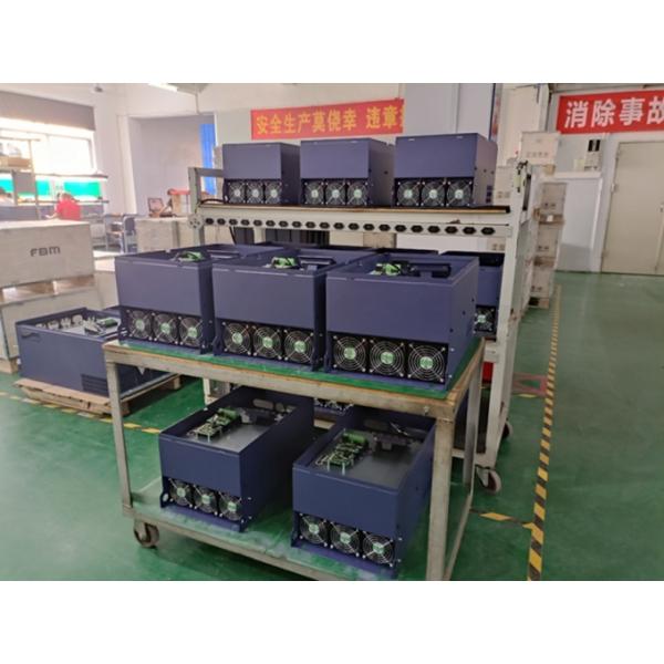 The 132kW VFD580 variable frequency drive features an integrated DC reactor.