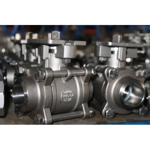 US Three Piece Butt Welded Ball Valve with High Mounting Pad and Relief Function