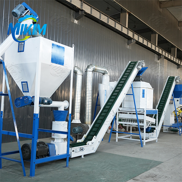 Animal feed processing machines