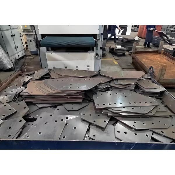 28KW Machine Power Plate Polishing Machine Removing Burr During The Cutting Process