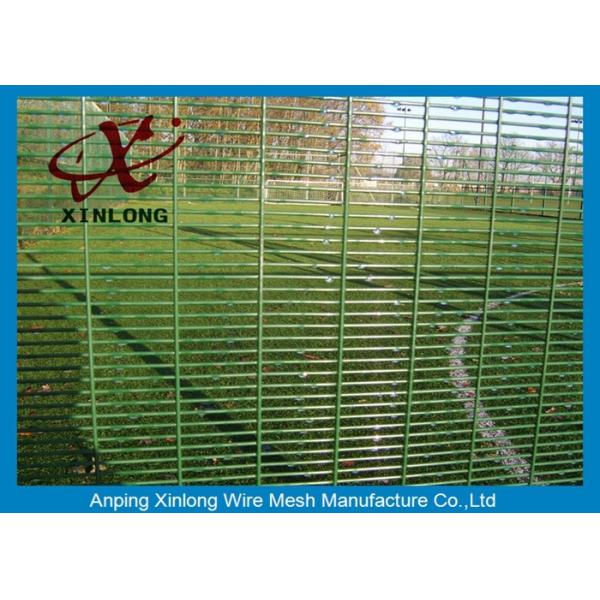 PVC Coated Welded 4mm Heat Treated Metal Security 358 Fence With Barbed Wire