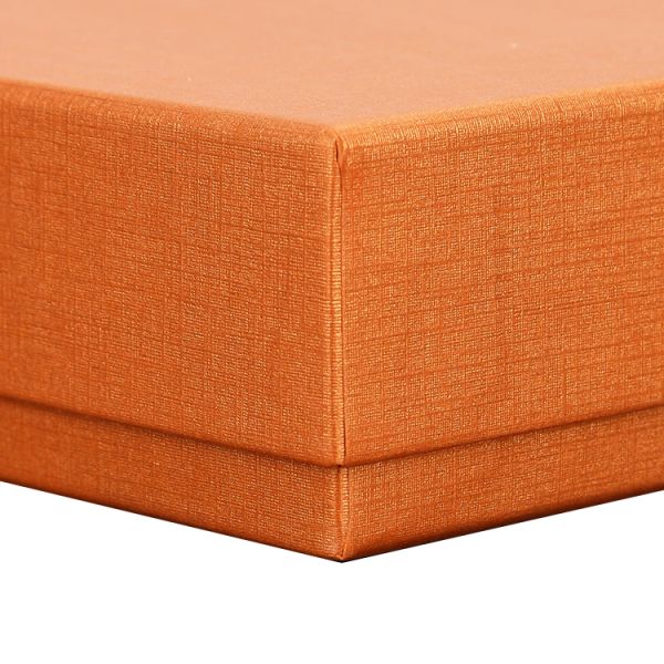 Customize Cosmetic Packaging Box Skincare Packaging Boxes With Gold Stamped Logo Cover