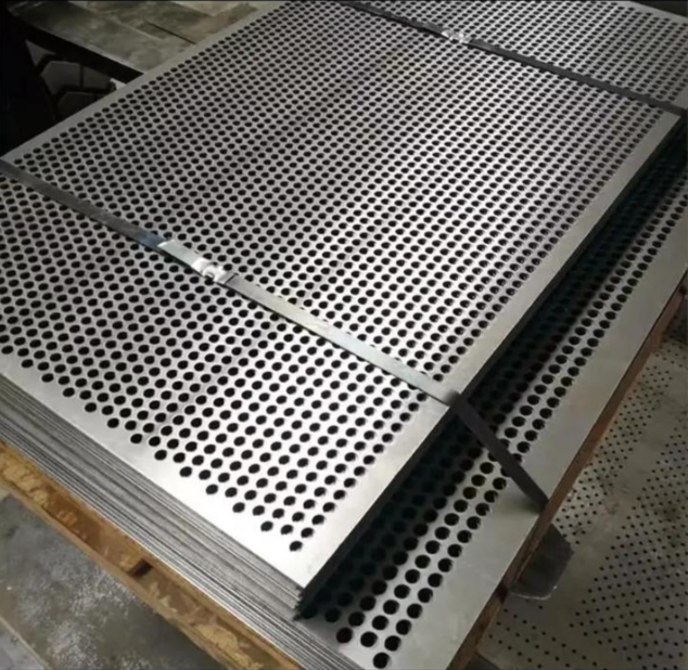 Technical details and manufacturing process of perforated metal sheets