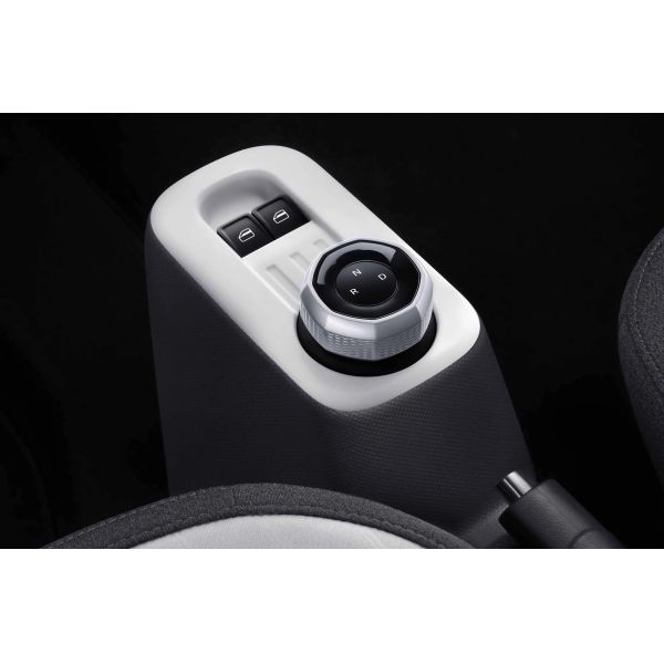 2025 Cheapest 4 Wheel Left Hand Drive Automatic Vehicles Geely Panda Small Mini Ev Electric Used New Cars Made in China for Sale