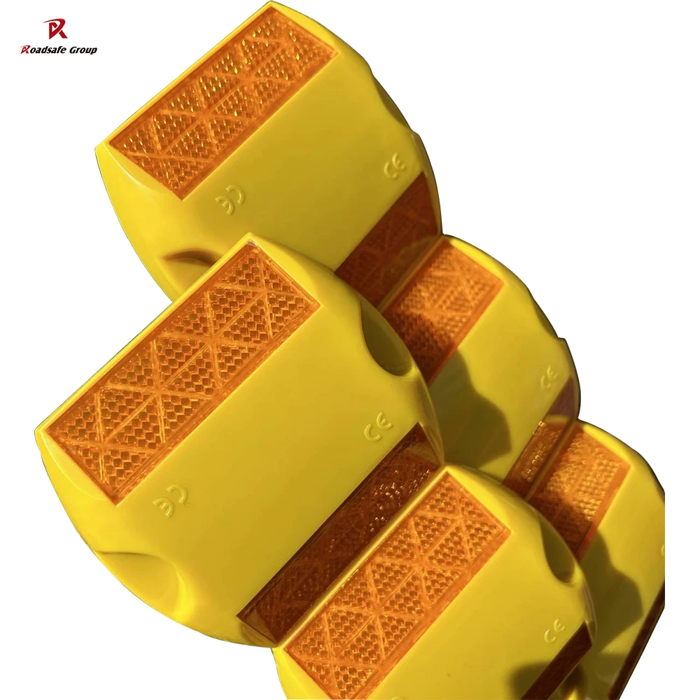 Cat Eye Road Stud with 360° Reflective Angle and 15 Tons Compressive Strength for Highway Safety