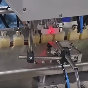 Four Head Servo Capping Machine Customized Automatic Bottle Capping Machine High