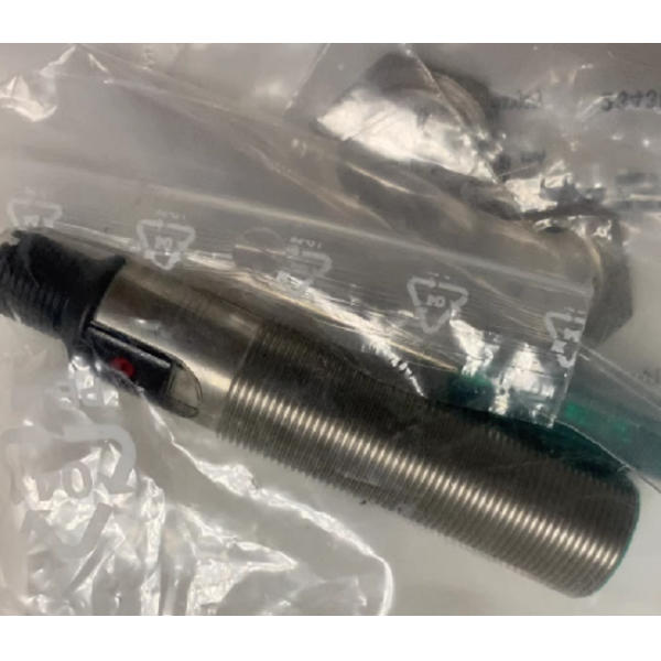 CBB8-18GS75-E2-V1 Pepperl+Fuchs Capacitive Proximity Switch 10-30V DC